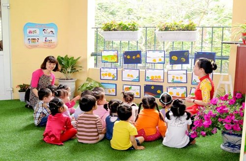 Tổ chức kiến tập chuyên đề “Tạo hình” tại trường MN Phúc Đồng - quận Long Biên.